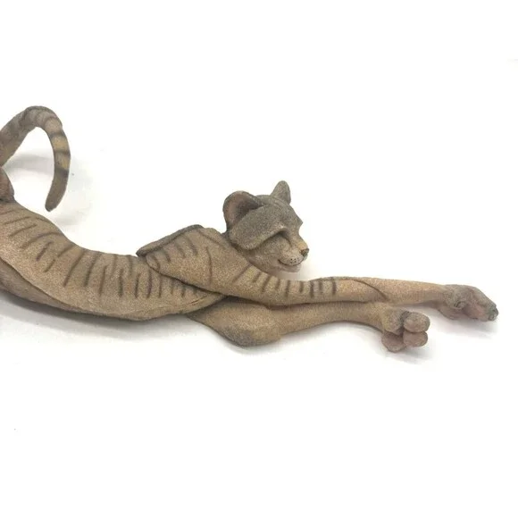 Country Artists A Breed Apart #70407 Cleo Striped Cat Stretching 2002 Feline - Picture 9 of 10